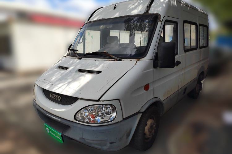 Used Iveco Turin 2009 2.8T-V42 Base Version