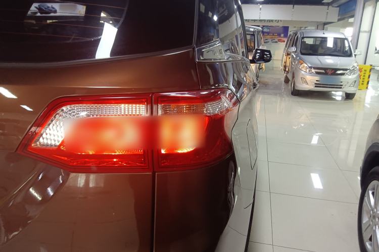 Used Wuling Hongguang S3 2019 1.5L Manual Luxury Model China VI Standard
