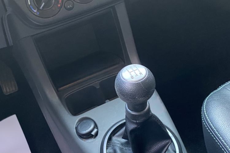 Used Suzuki Swift 2016 1.5L Manual Fashion Edition Cool Play Version Gear Lever