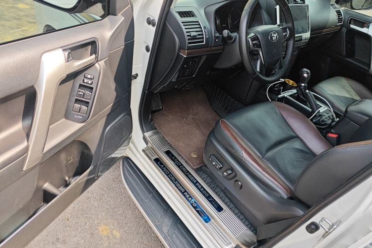 Used Toyota Prado 2019 3.5L Automatic TX-L Deluxe Edition with Rear-Mounted Spare Tire Driver Seat