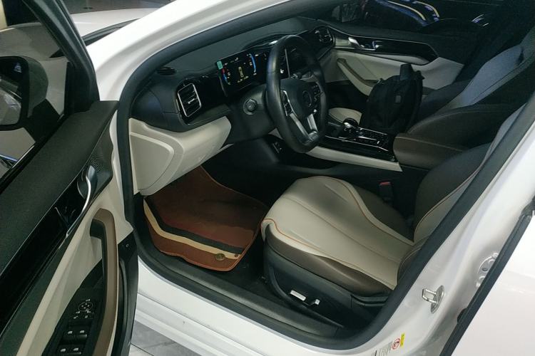 Used BYD Qin PLUS 2024 HONOR Edition DM-i 55KM Beyond Model