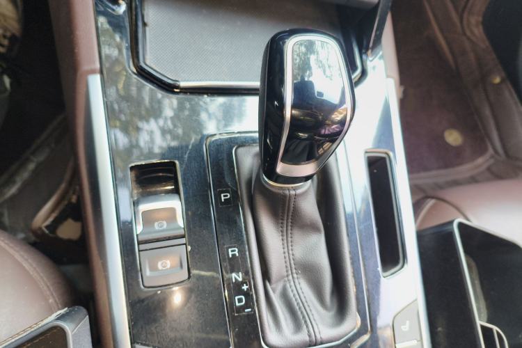 Used Wey VV7 2017 2.0T Flagship Model
