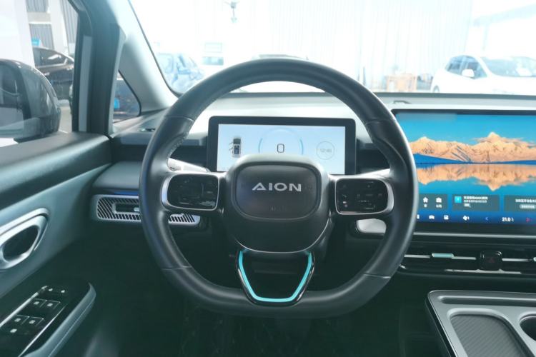 Used AION Y 2023 Plus 510 Smart Edition