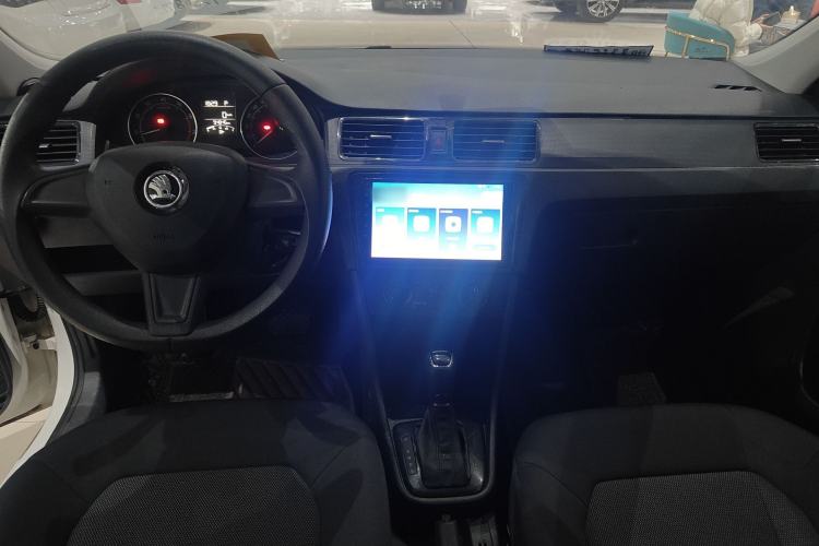 Used Skoda Rapid Spaceback 2016 Revised Version 1.6L Automatic Front-Drive Edition
