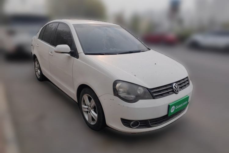 Used Volkswagen Polo 2011 Jingqu 1.6L Manual - Real Cool Edition