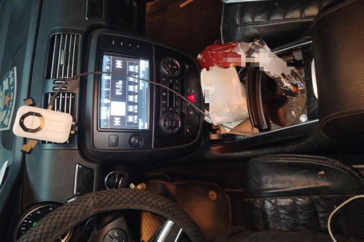 Used Mercedes-Benz R-Class 2014 R 400 4MATIC Business Model Audio And AC Panel