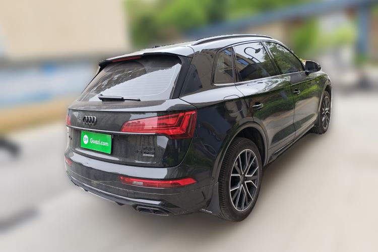 Used Audi Q5L 2024 45 TFSI Luxury Dynamic Model Rear Right 45 Deg