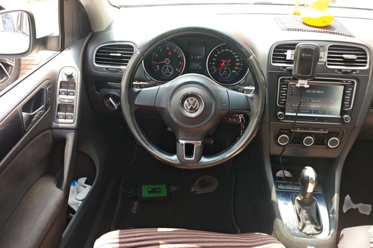Used Volkswagen Golf 2012 1.6L Automatic Comfort Model Steering Wheel