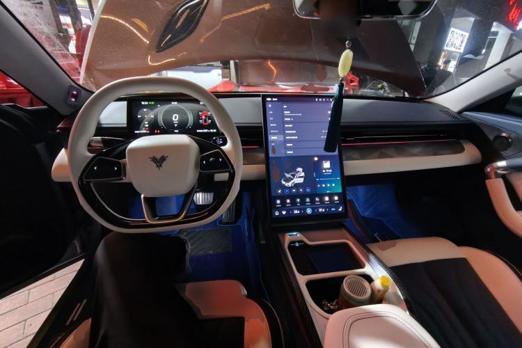 Used NETA GT 2023 580 AWD Center Console