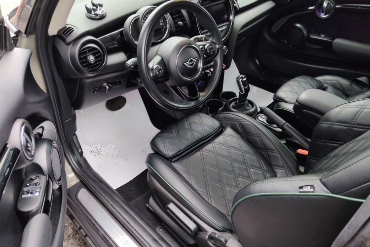 Used MINI MINI 2018 1.5T COOPER Classic Edition