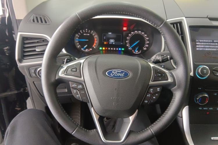 Used Ford Edge 2018 Facelifted EcoBoost 245 Two-Wheel-Drive Platinum Edition 5 Seats China V Emission Standard Steering Wheel