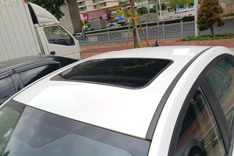 Used CHANGAN Eado DT 2018 1.6L Automatic Smart Enjoyment Model Roof