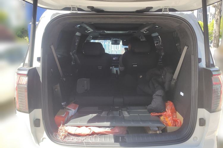 Used Zeekr 009 2022 WE Edition
