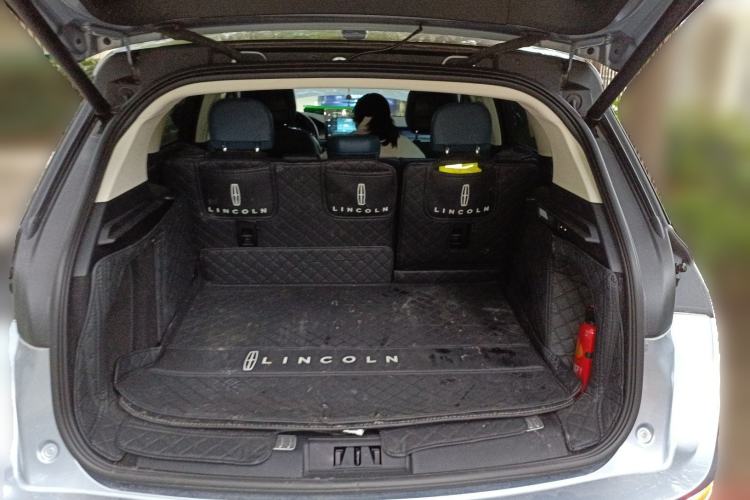 Used Lincoln Corsair 2022 2.0T Two-Wheel-Drive Alaska Glacier Limited Edition