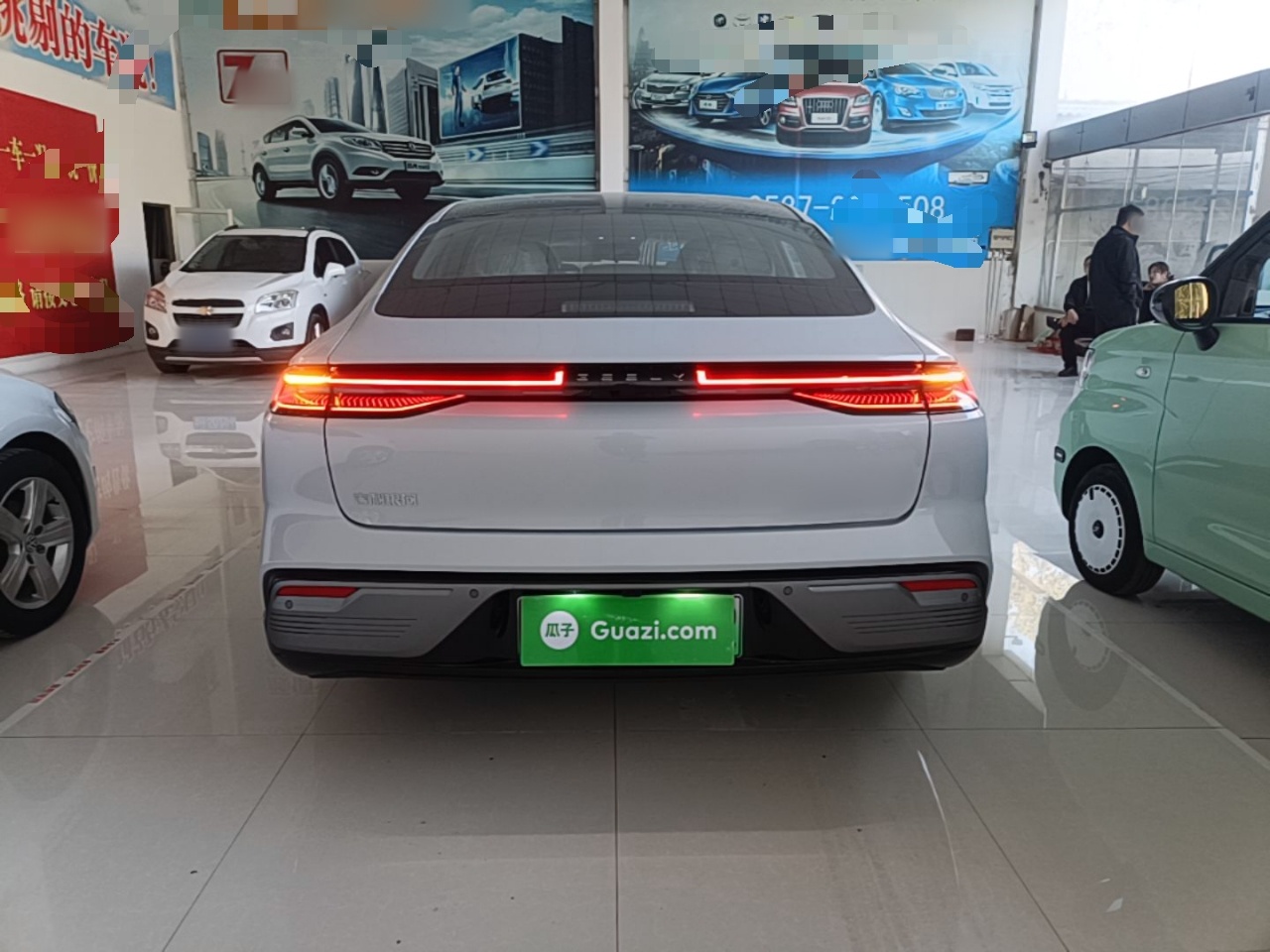 Geely Galaxy 8 2025 60km EM-i Luxury Edition - Luxury Enjoyment — снимка 5