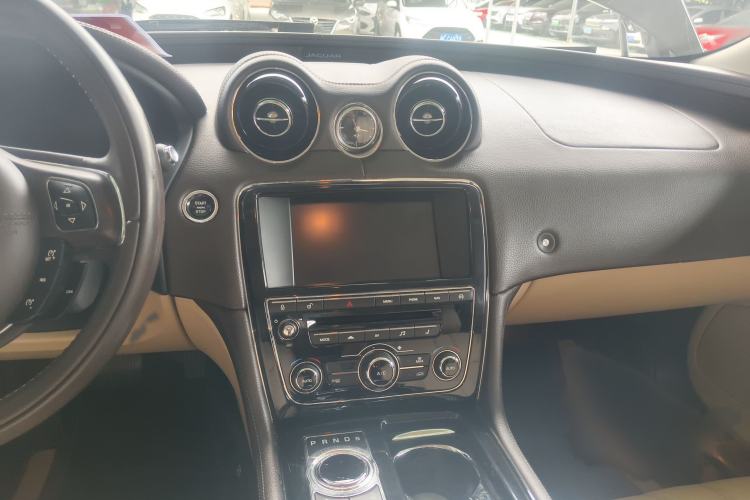 Used Jaguar XJ 2014 XJL 2.0T Two-Wheel-Drive Elegant Business Edition