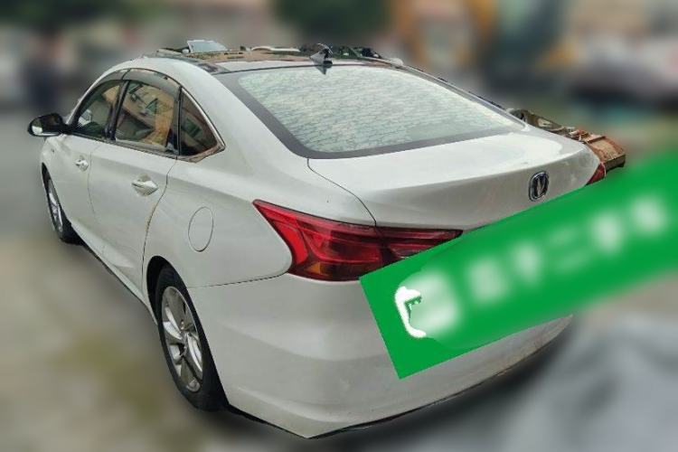 Used CHANGAN Raeton CC 2018 1.5T Manual Elegant Starry Edition China V Standard
