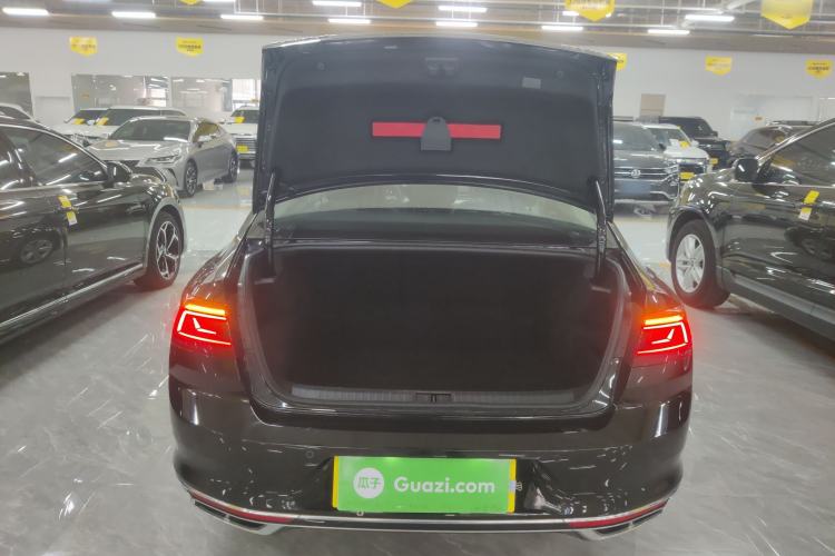 Used Volkswagen Magotan 2025 Zhongxiang Version 280TSI DSG Comfort Edition Trunk