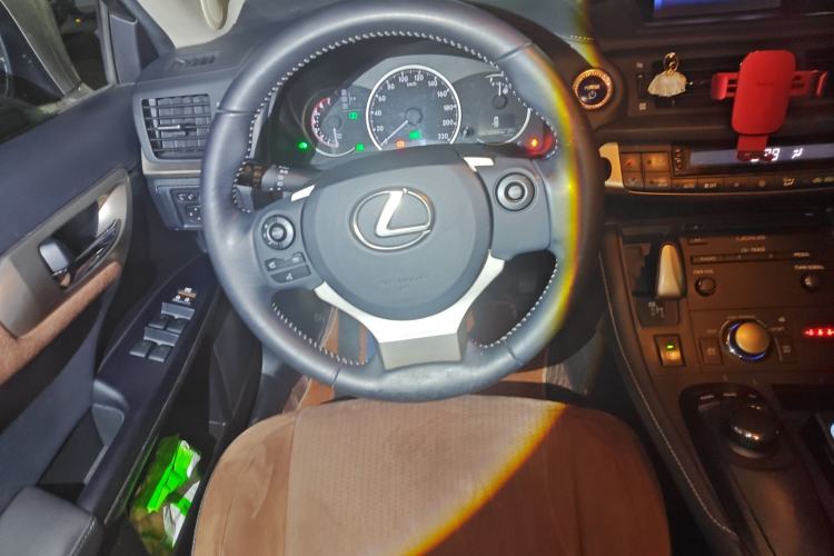 Used Lexus CT 2014 CT200h Comfort Edition Monochrome