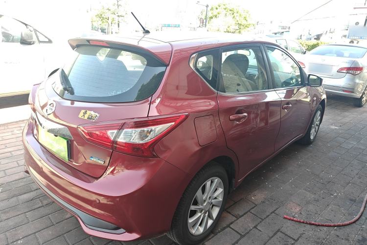 Used Nissan Tiida 2016 1.6L CVT Cool Dynamic Edition