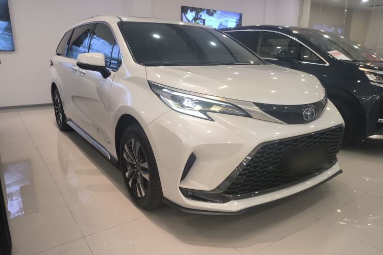 Used Toyota Granvia 2023 2.5L Hybrid Luxury Edition