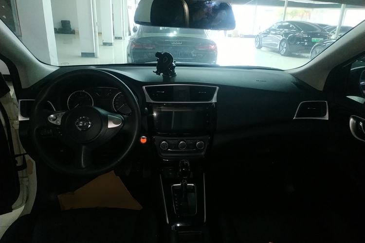 Used Nissan Sylphy 2019 1.6XV CVT Smart Connect Luxury Edition China VI Standard