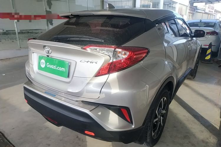 Used Toyota C-HR 2020 2.0L Leading Edition Rear Right 45 Deg
