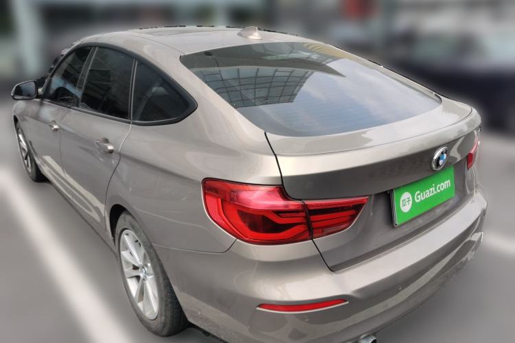 Used BMW 3 Series GT 2017 320i Sport Edition Rear Left 45 Deg