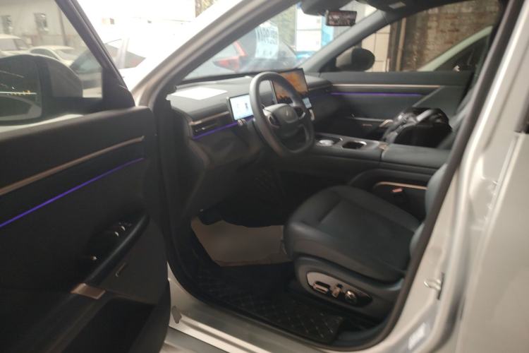 Used Dongfeng eπ eπ008 2024 210Max Range-Extended Version 6 Seats
