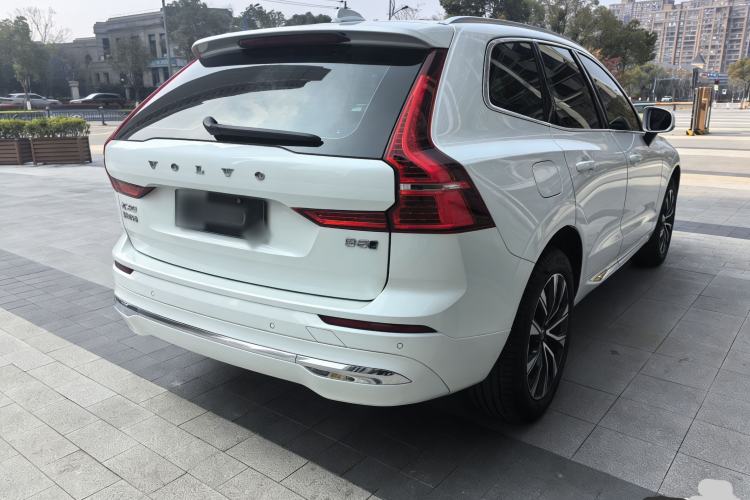 Used Volvo XC60 2023 B5 4x4 Smart Luxury Edition
