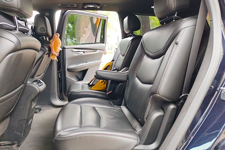 Used Cadillac XT6 2021 28T Six-Seater Four-Wheel-Drive Luxury Version
