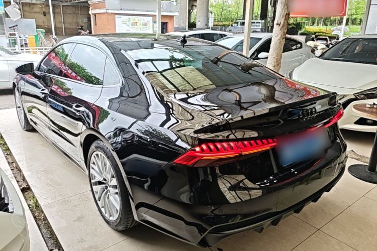 Used Audi A7L 2024 45TFSI S-line Dream-Building Edition Flow Crystal Package
