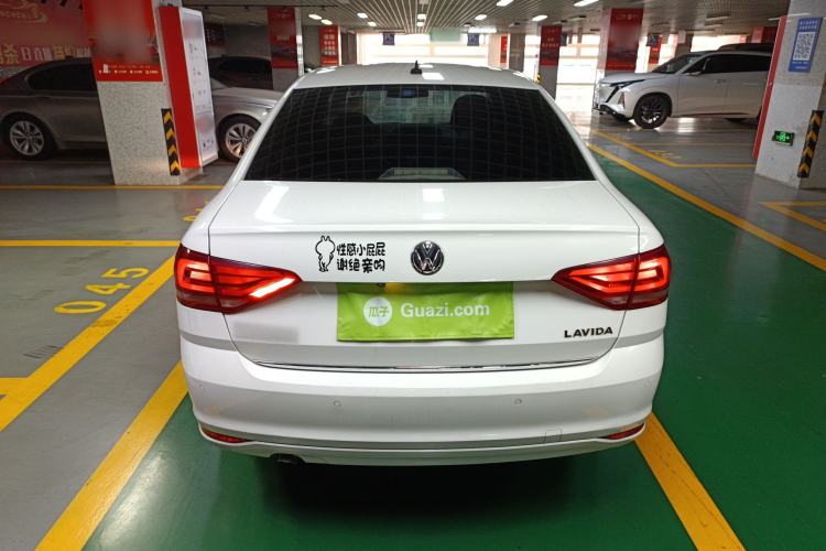 Used Volkswagen Lavida 2017 1.6L Automatic Comfort Edition Rear