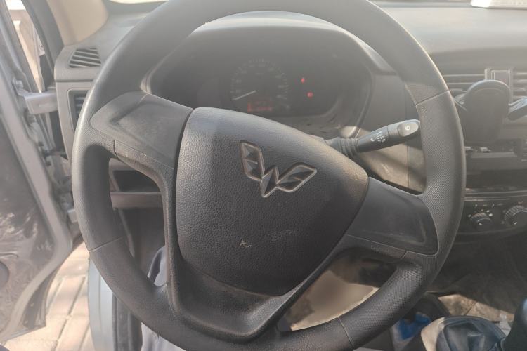 Used Wuling Rongguang S 2021 1.2L Base Model Window-Sealed 2-Seat LSI Car