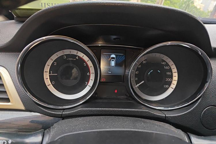 Used Foday Landfort 2017 1.9T Diesel Manual Two-Wheel Drive Luxury Edition 7 Seats