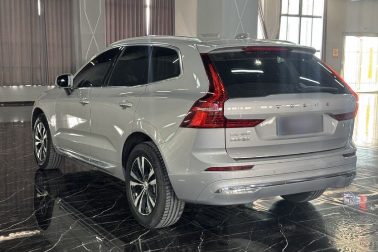 Used Volvo XC60 2023 B5 4x4 Smart Luxury Edition