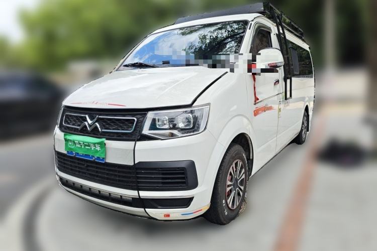 Used GAC Gonow Starry Longcui 2.0L, 136 hp, gasoline, 6-seater converted RV