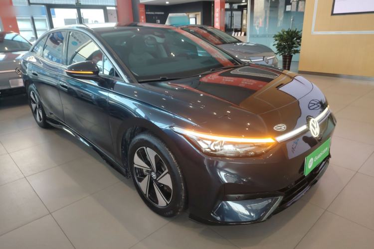 Used Volkswagen ID.7 VIZZION 2024 AIR model
