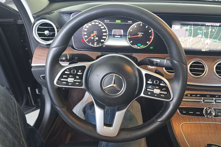 Used Mercedes-Benz E-Class 2020 E 260 L
