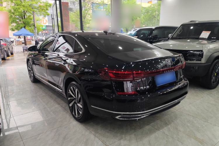 Used Volkswagen Passat 2023 Facelift 330TSI Luxury Edition
