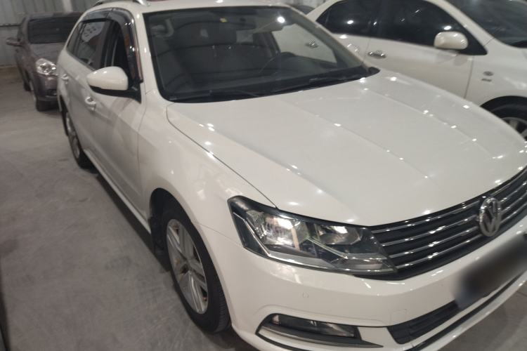 Used Volkswagen Gran Lavida 2017 180TSI DSG Comfort Edition Front Right 45 Deg