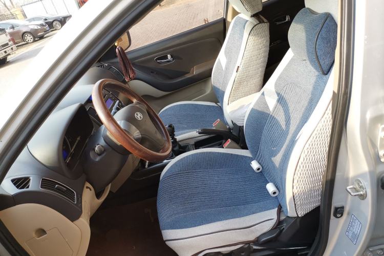 Used Hyundai Celesta 2011 1.6L Manual Luxury Model
