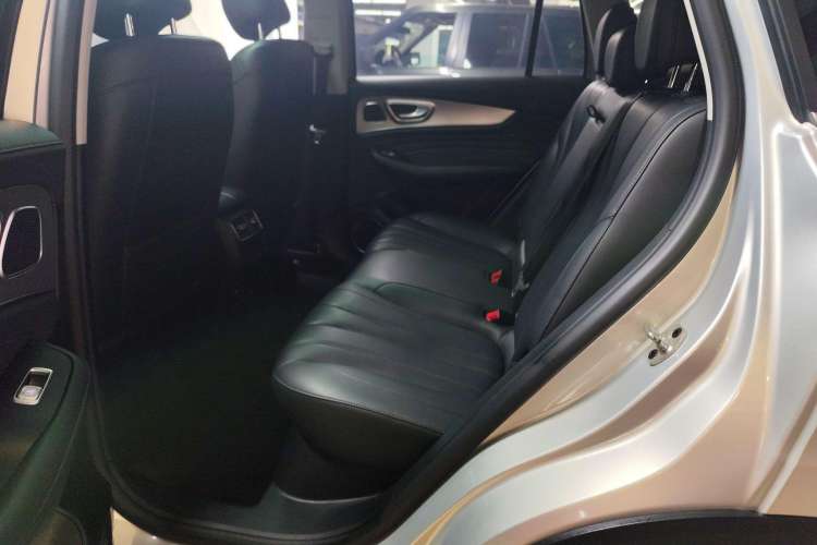 Used Roewe RX5 MAX 2019 300TGI Automatic Smart Cabin Luxury Edition
