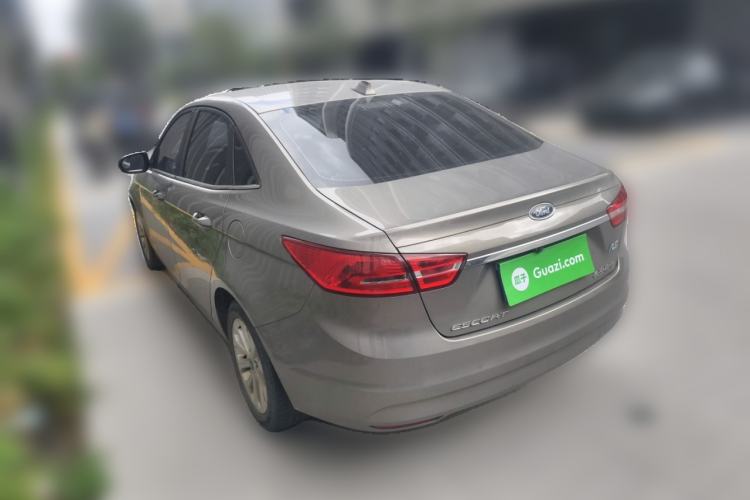 Used Ford Escort 2015 1.5L Automatic Fashion Model
