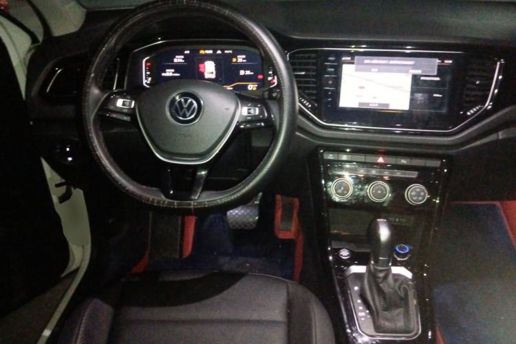 Used Volkswagen T-ROC 2022 280TSI DSG Two-Wheel Drive Comfort PLUS
