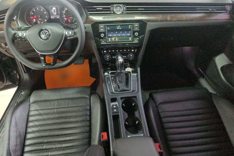 Used Volkswagen Magotan 2018 Facelift 330TSI DSG Luxury Model