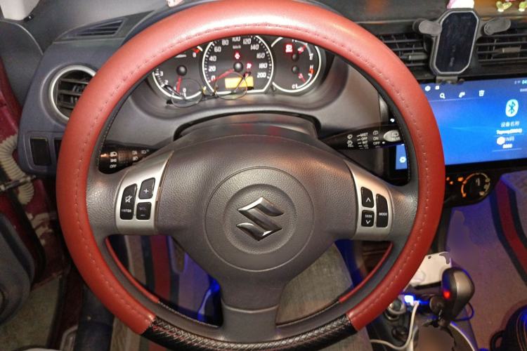 Used Suzuki Swift 2016 1.5L Automatic Fashionable Coolplay Edition
