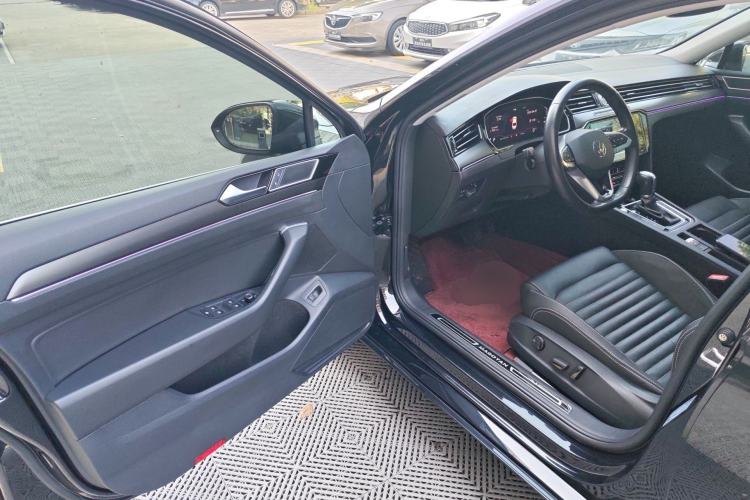 Used Volkswagen Magotan 2020 330TSI DSG Leading Model
