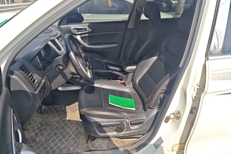 Used Changan CS35 2012 1.6L Manual Luxury Model China IV Standard
