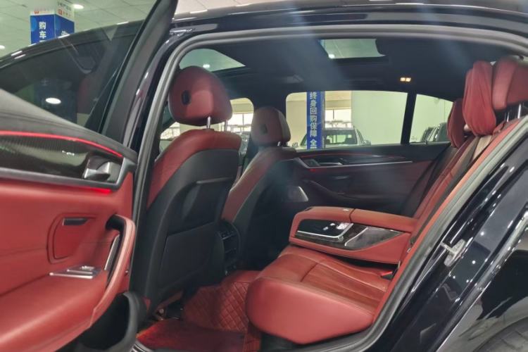 Used BMW 5 Series 2019 530Li xDrive M Sport Package Interior 1